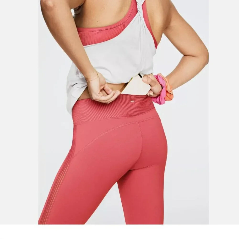 Victoria Secret PINK Ultimate V Leggings and top S - Picture 3 of 4